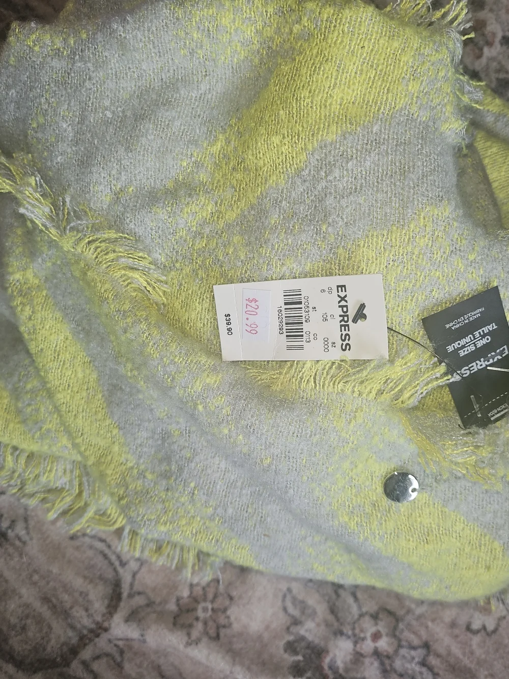 Express Fringed Two-Tone Scarf in Yellow and Gray